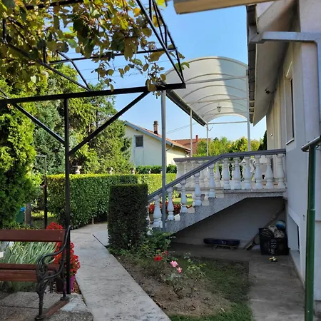 Green Garden Apartments Surcin Exterior photo