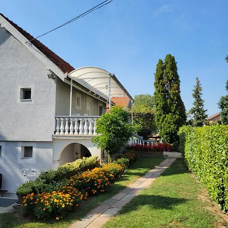 Green Garden Apartments Surcin Exterior photo