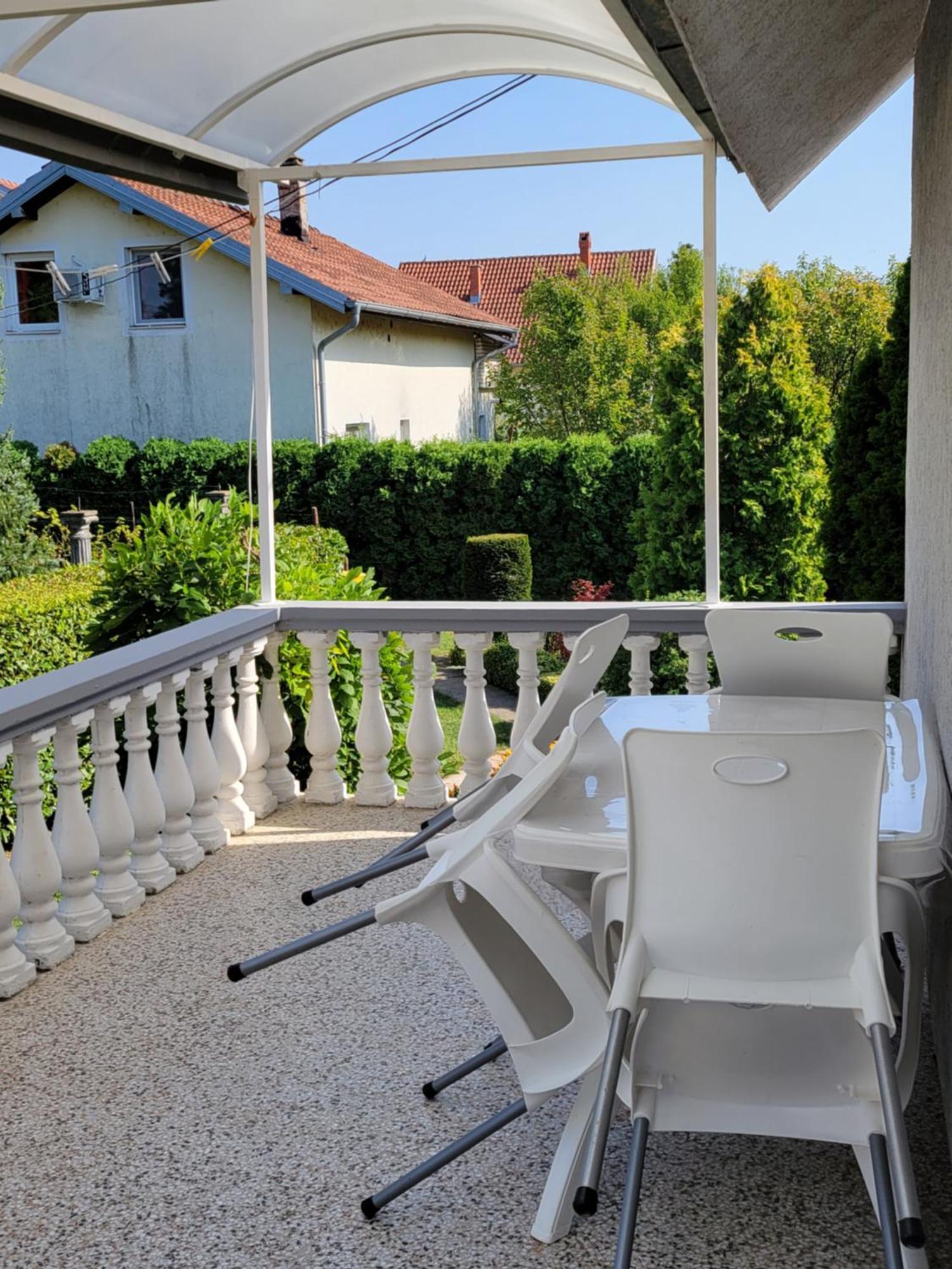 Apartament Garden *